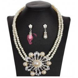 Colier cu cercei AS39A Argintiu cu cristale si perle